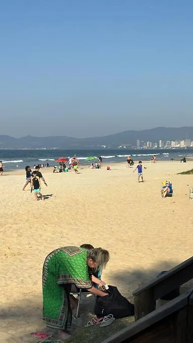 Ap Pe Na Areia Itapema Frente Mar Apartment