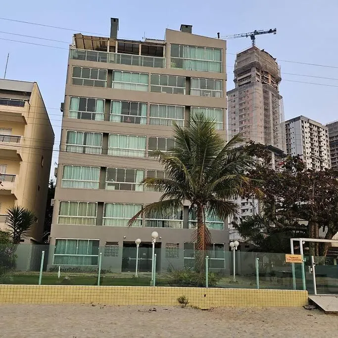 Ap Pe Na Areia Itapema Frente Mar Apartment